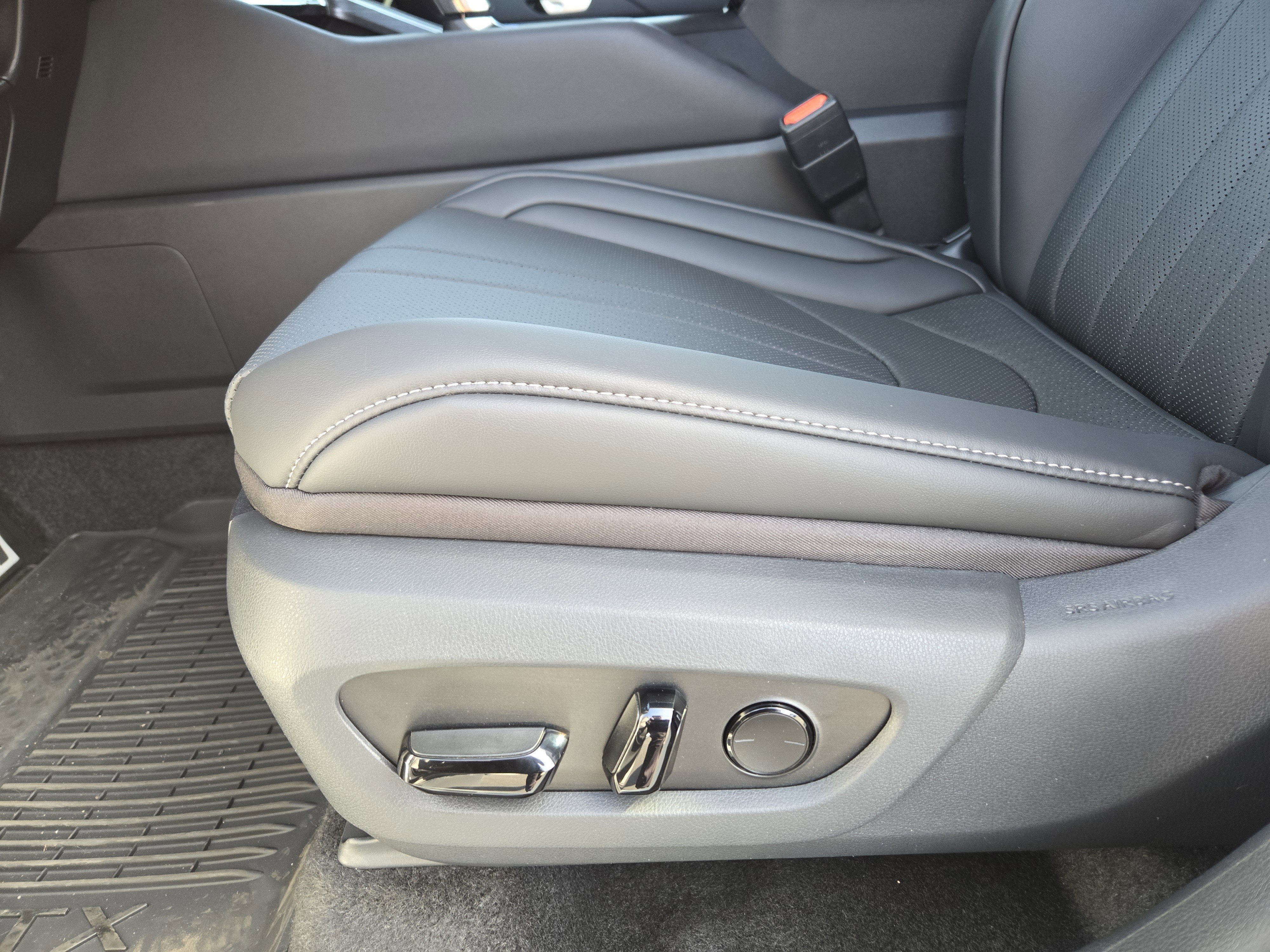 2026 Lexus TX 500h F-Sport - Photo 18