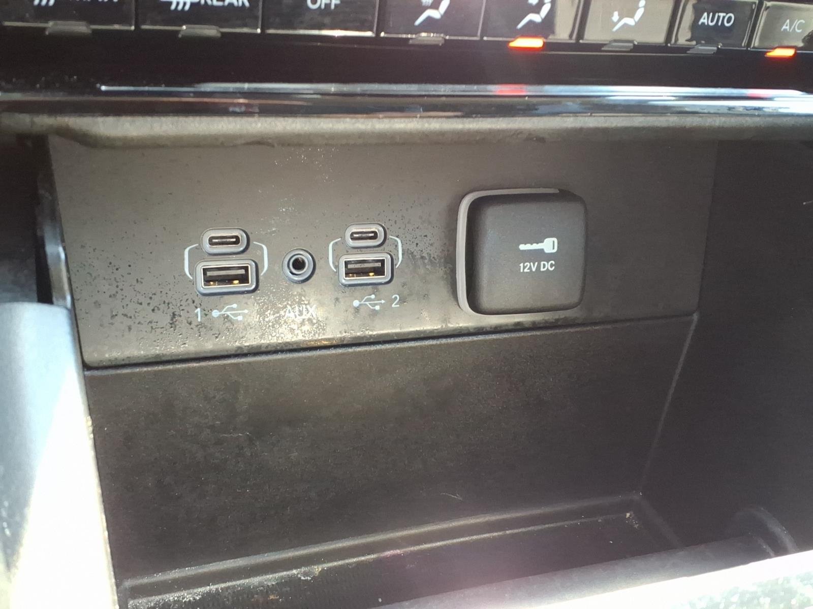 Used 2023 Silver Jeep Laredo 4x4 image 6