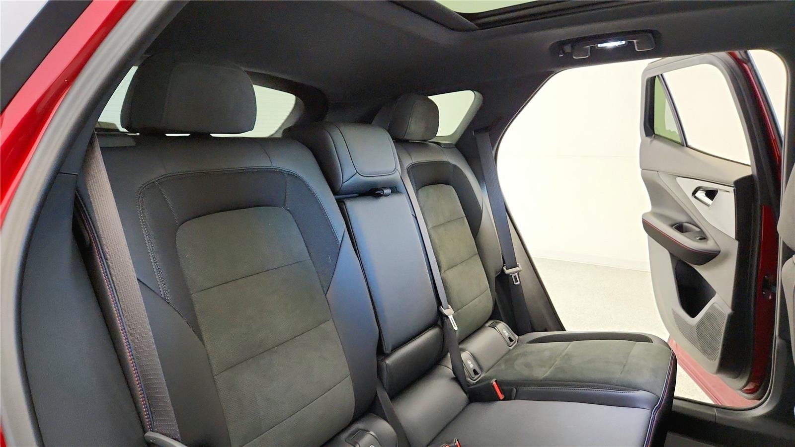 2025 Chevrolet Blazer EV RS - Photo 37