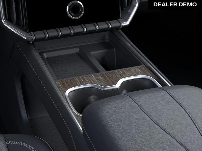 Used 2025  GMC Denali image 23