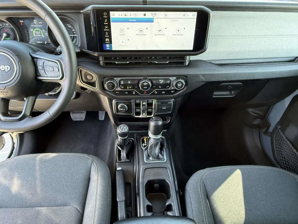 Used 2024 Gray Jeep Sport S 4xe image 18