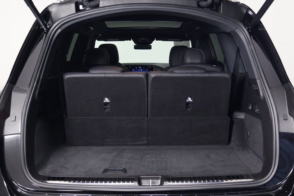 Certified Used 2025 Black Mercedes-Benz GLS 450 image 15