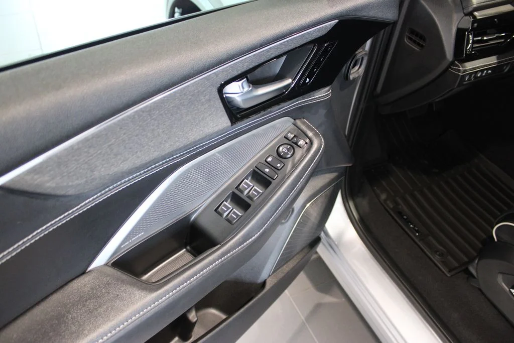 New 2026 Solar Silver Metallic Acura Advance Package image 29