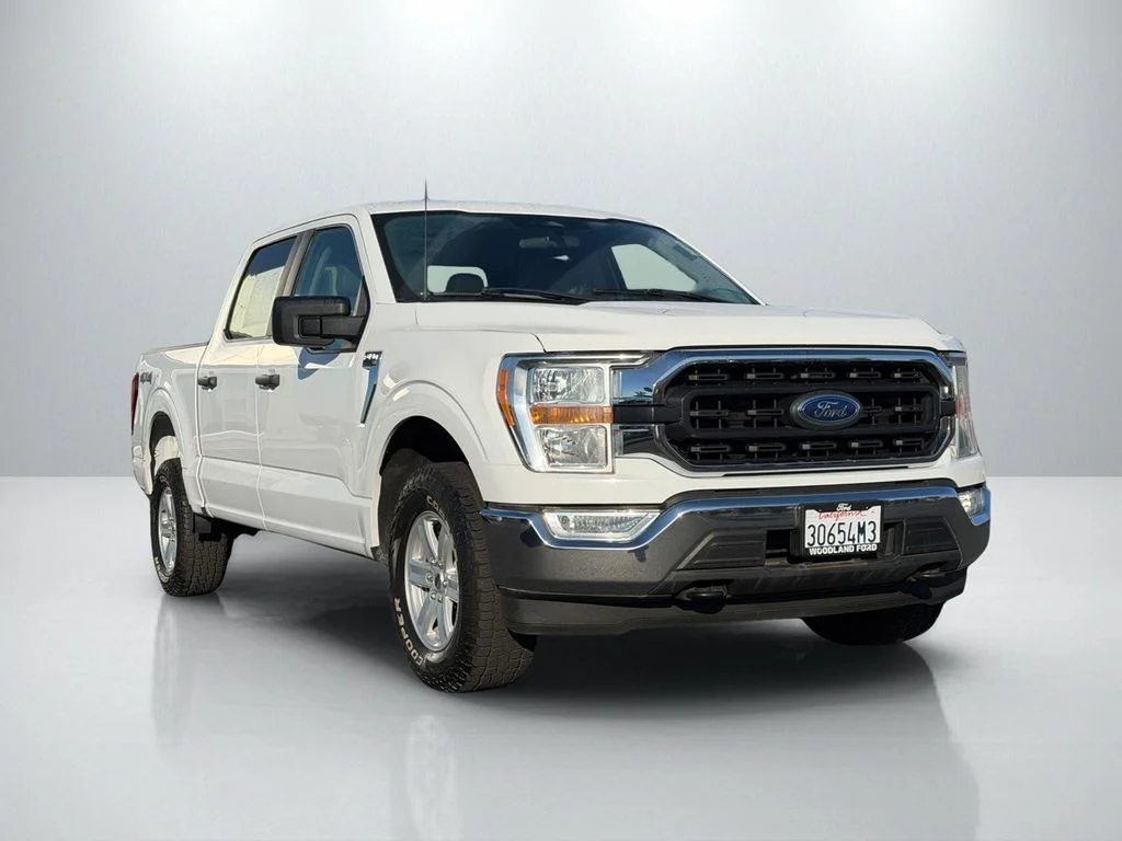 Used 2022 White Ford XLT image 1