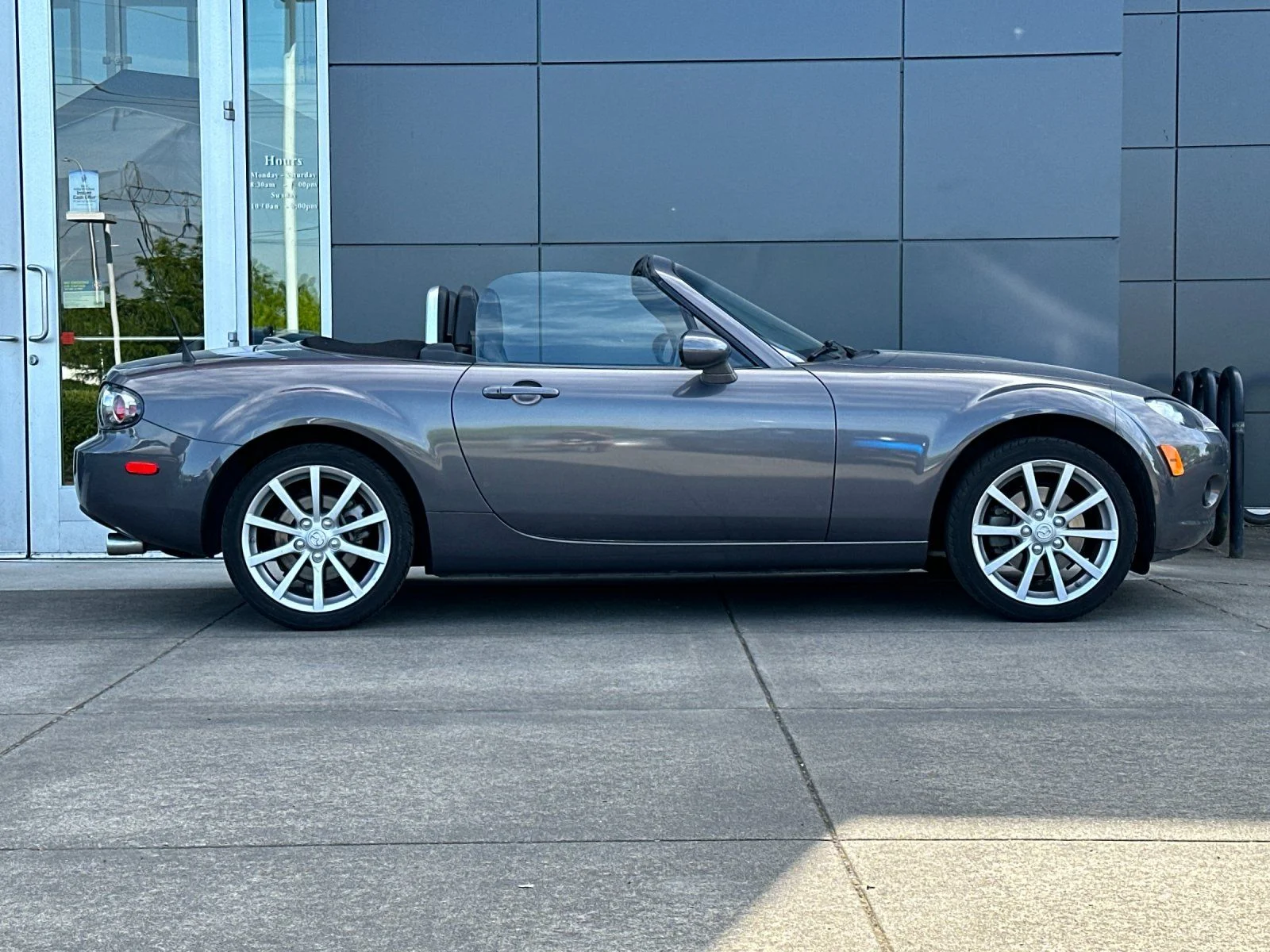 Used 2008 Galaxy Gray Mica Mazda Grand Touring image 2