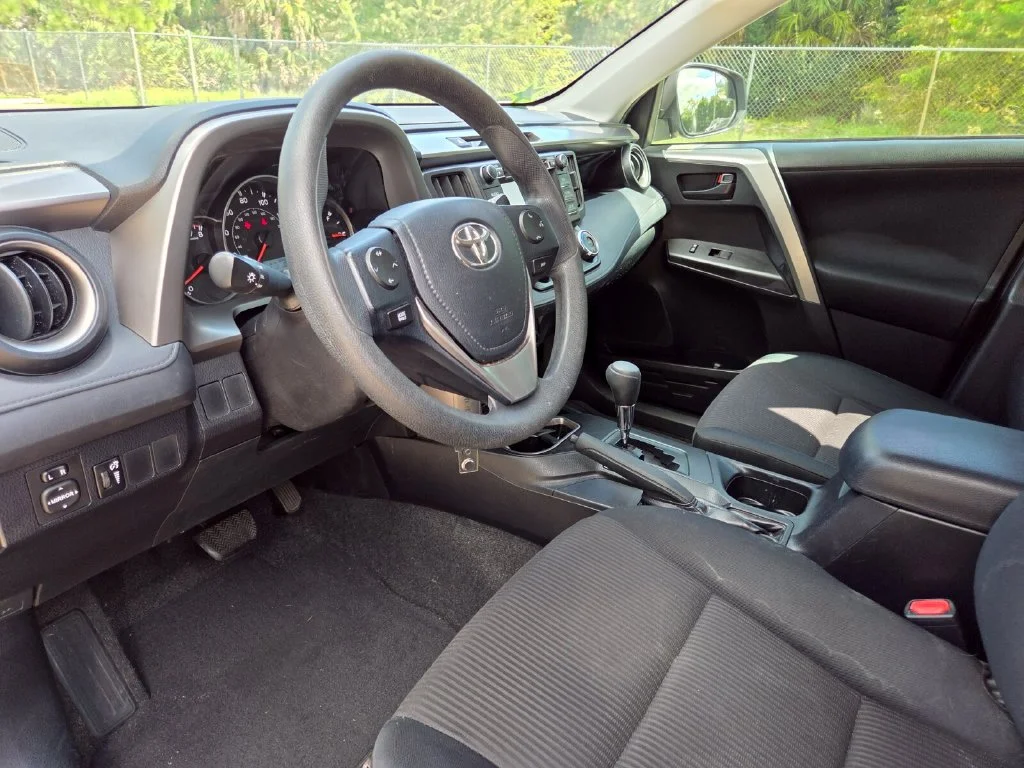 Used 2016 Gray Toyota LE image 26
