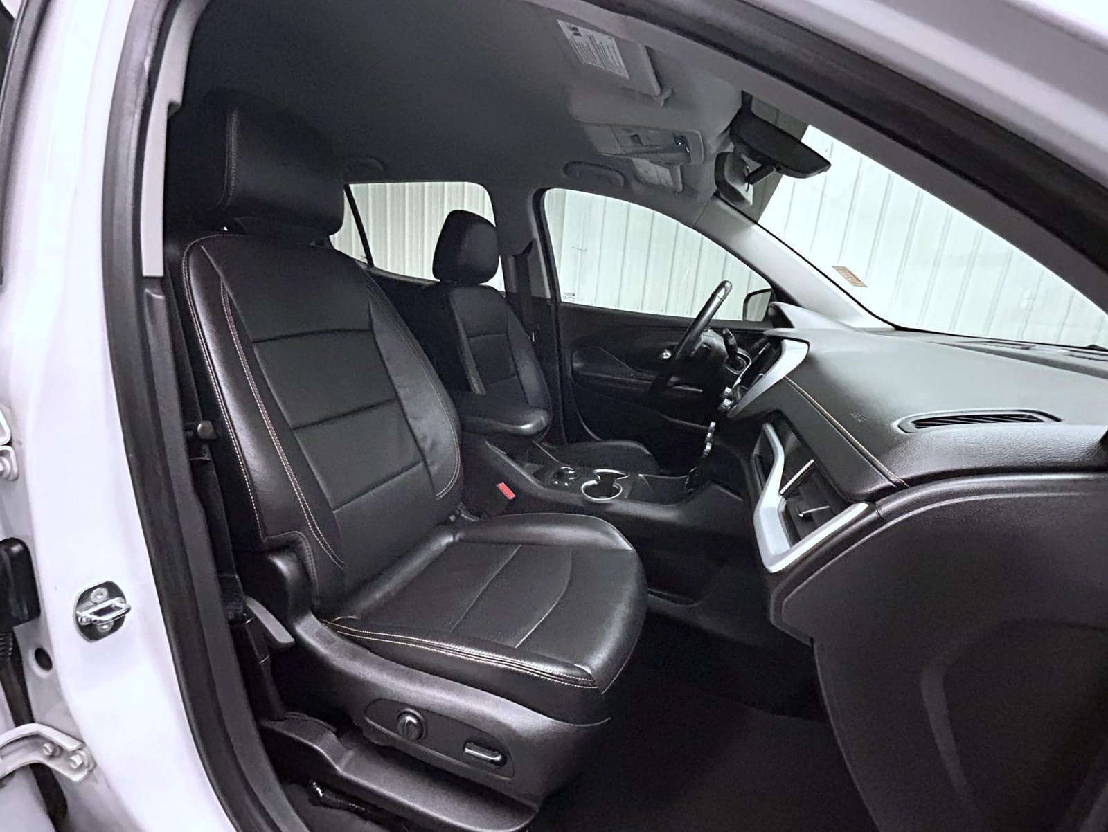 Used 2019 White GMC SLT image 15