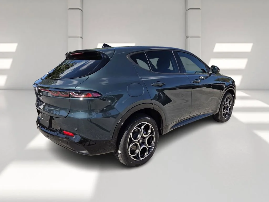 New 2026 Verde Monza Alfa Romeo Sprint image 4