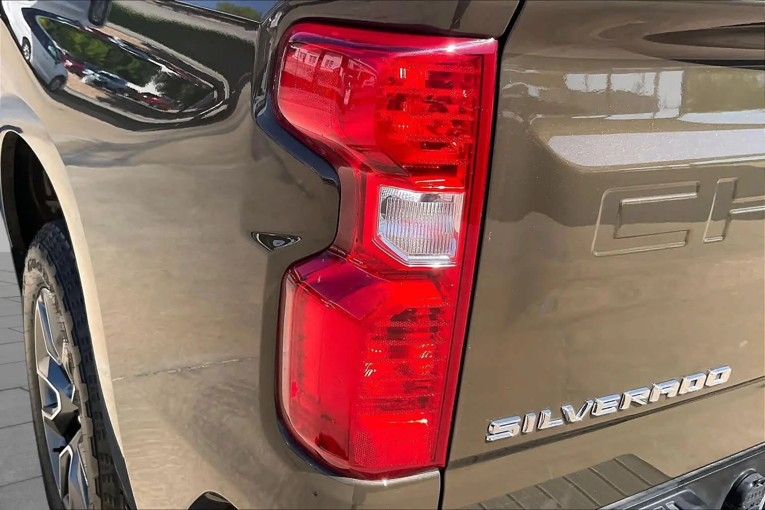 Used 2024 Harvest Bronze Metallic Chevrolet LT image 28