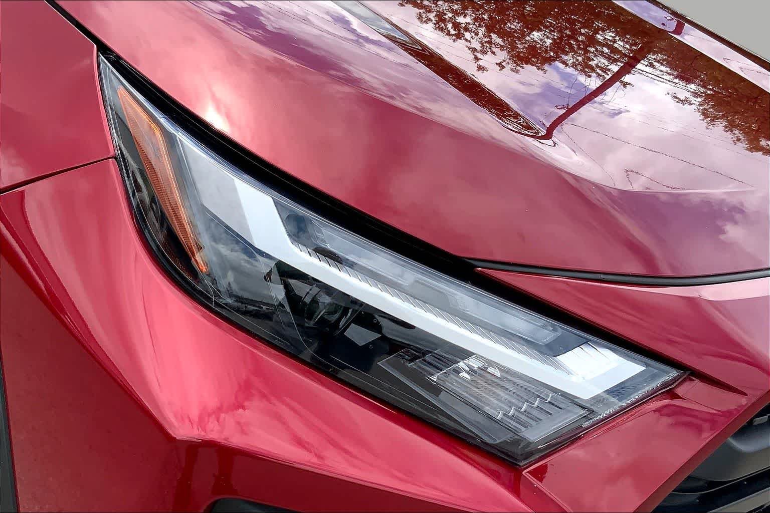 Used 2024 Ruby Flare Pearl Toyota Adventure image 27
