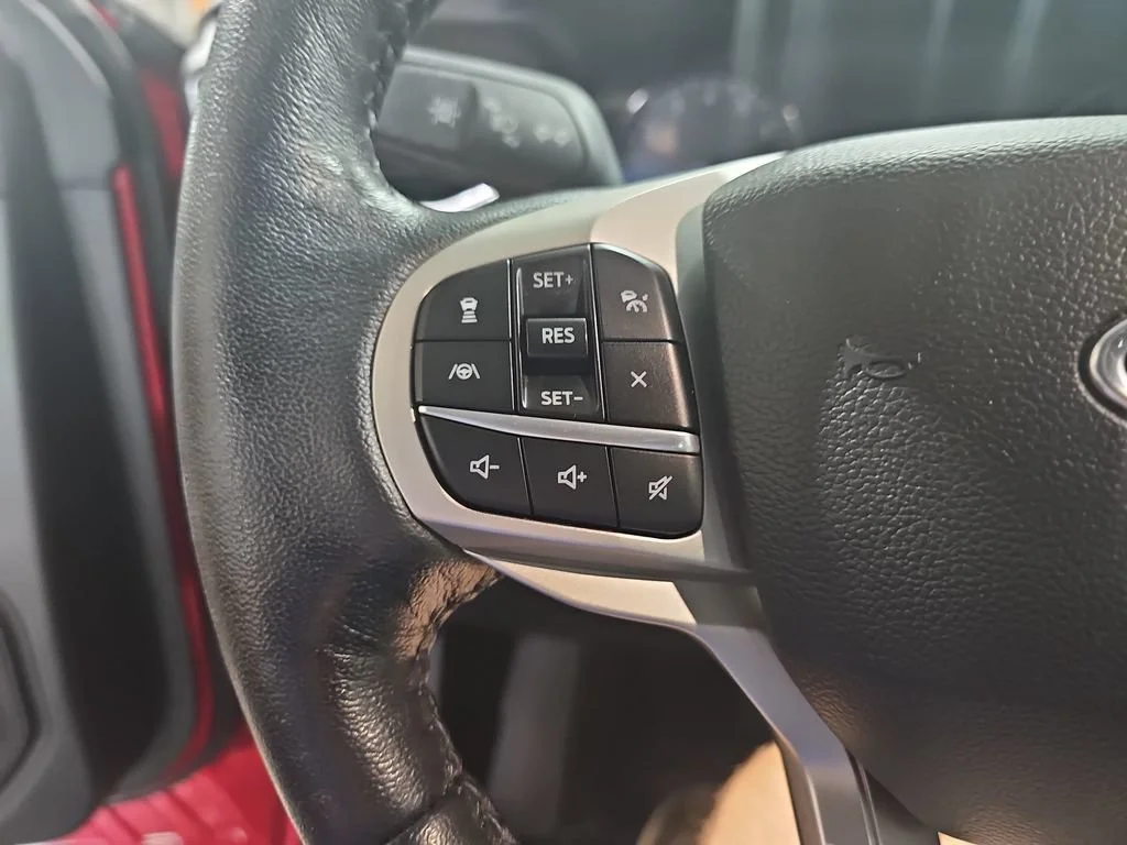 Used 2022 Red Ford XLT image 23