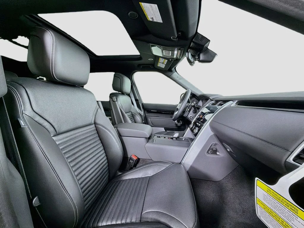 New 2026 Fuji White Land Rover S image 30
