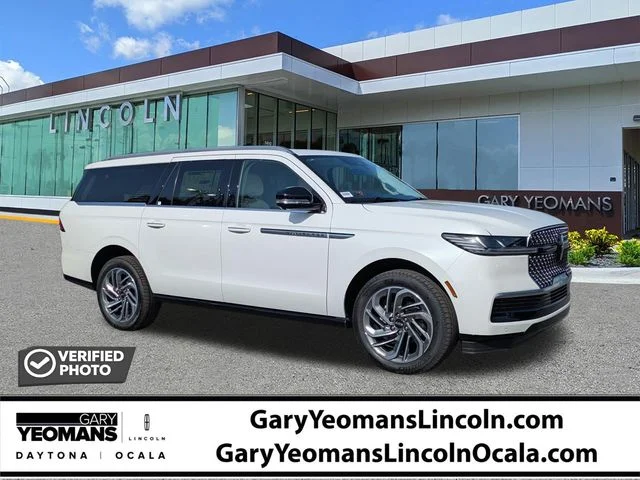 2027 Lincoln Navigator