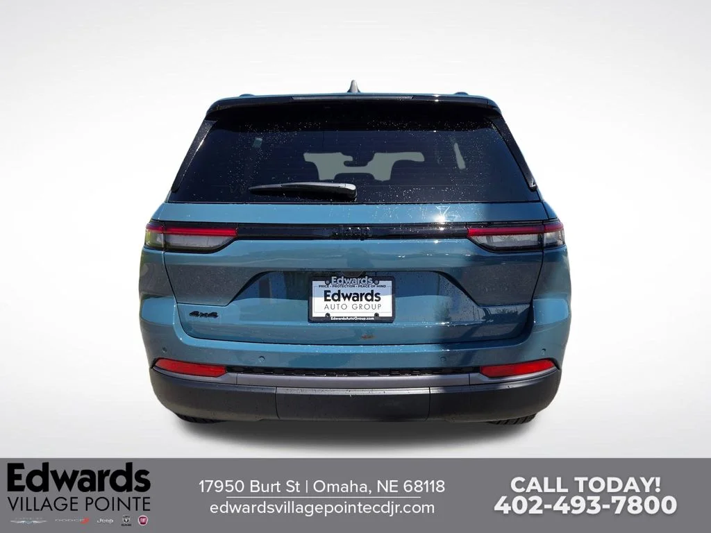New 2026 Steel Blue Exterior Paint Jeep Limited image 4