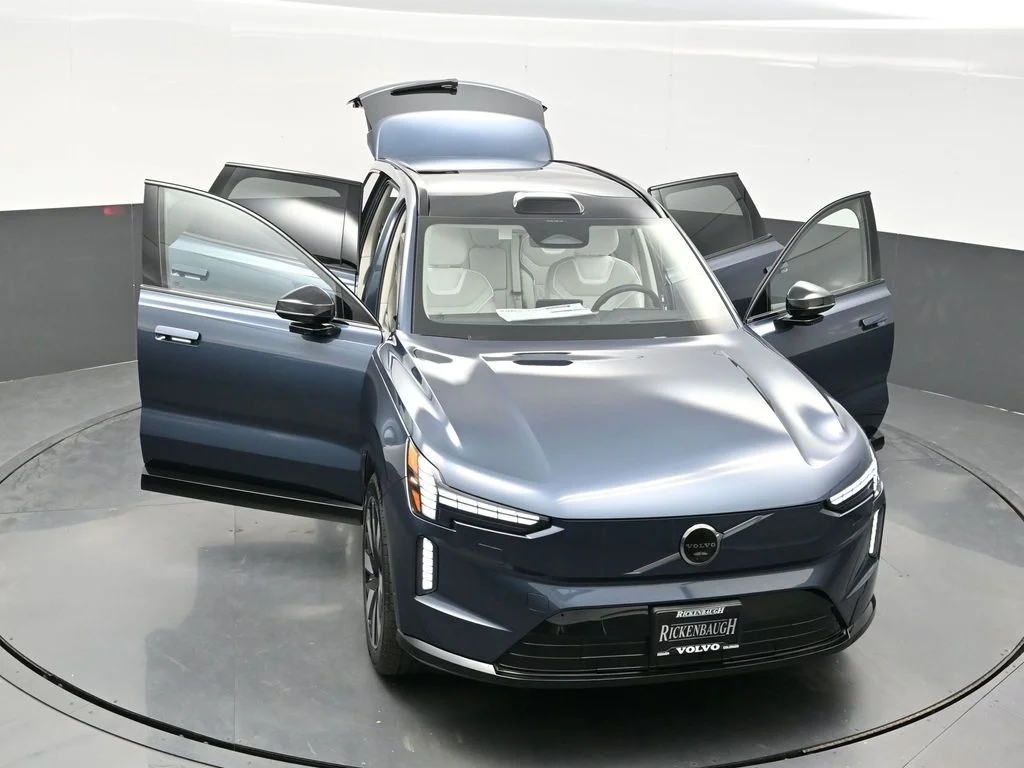 New 2025 Denim Blue Volvo Ultra image 25