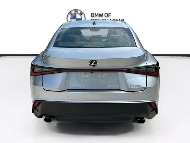 2025 Lexus IS 300 - Photo 6