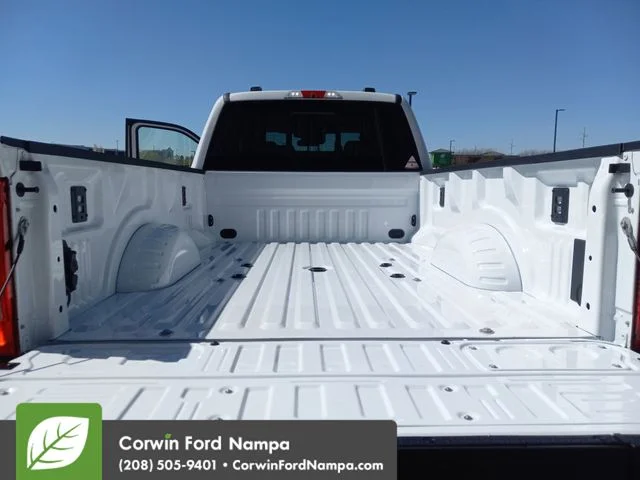 New 2026 Oxford White Ford Lariat image 28