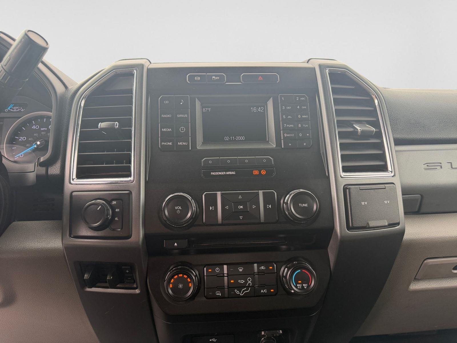 2018 Ford F-350 Super Duty XLT - Photo 20