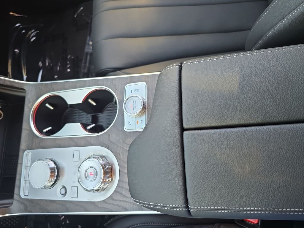 Certified Used 2026 Black Genesis 2.5T Select image 21