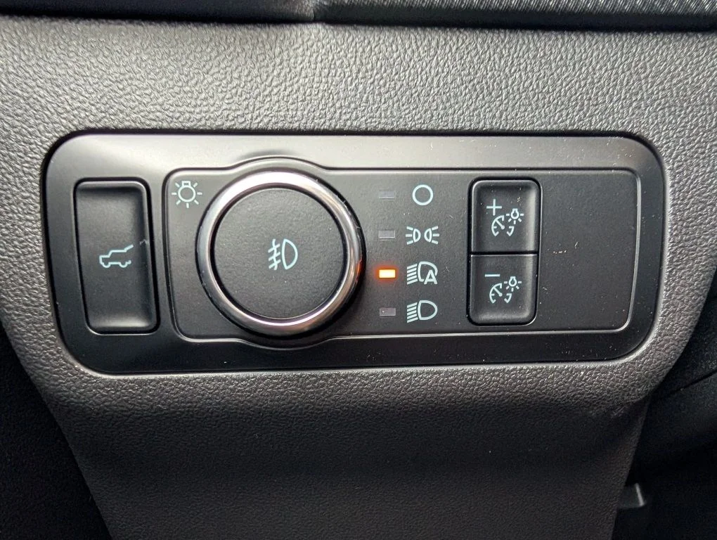 Used 2024 Gray Ford Badlands image 29