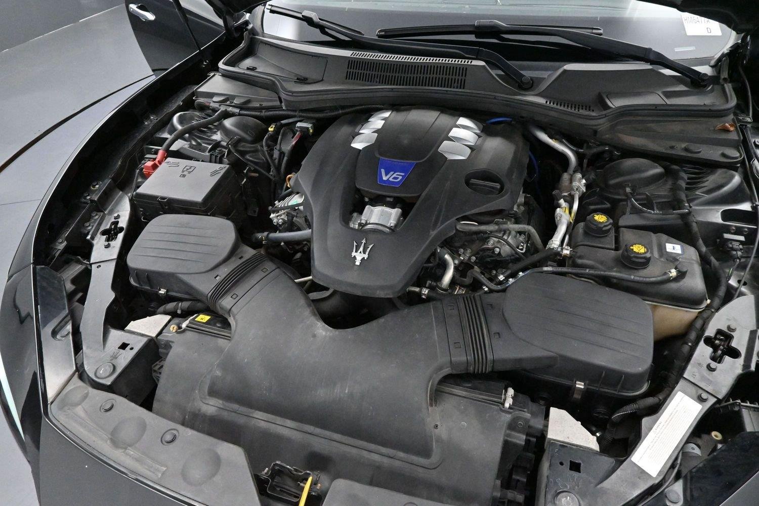 Used 2018 Nero Maserati S GranSport image 33