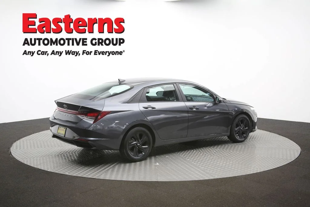 Used 2021 Gray Hyundai SEL image 41