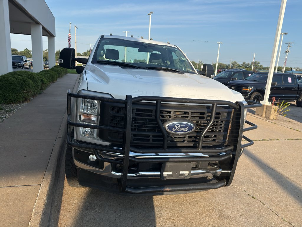 Used 2023 Oxford White Ford XL image 11