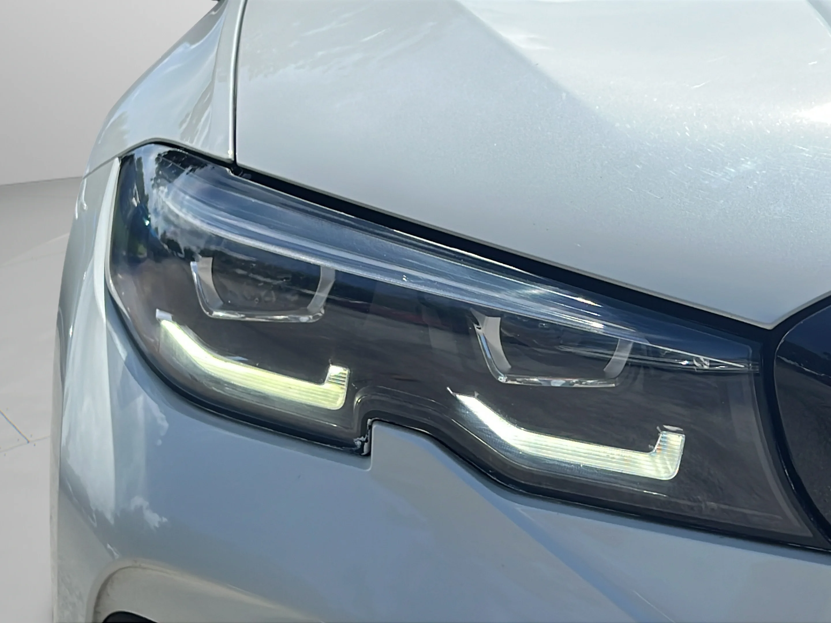 Used 2022 Mineral White Metallic BMW 330e image 24