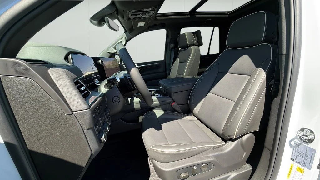 New 2026 White Chevrolet Premier image 15
