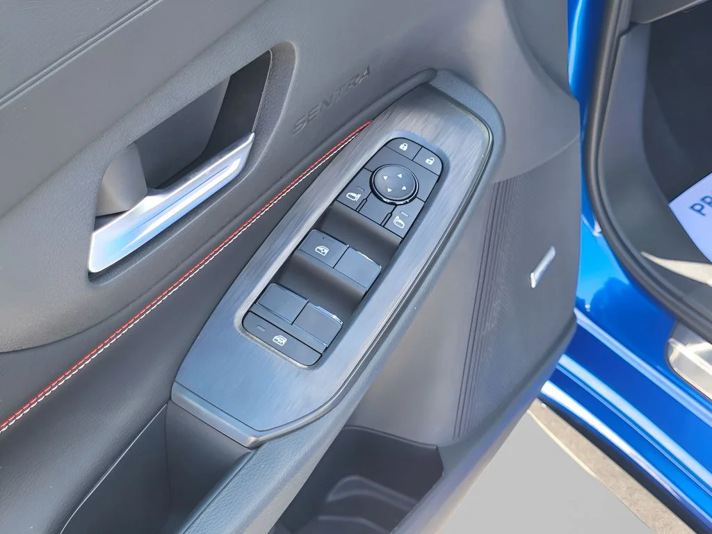 New 2026 Bluestone Pearl/Super Black Nissan SR image 19