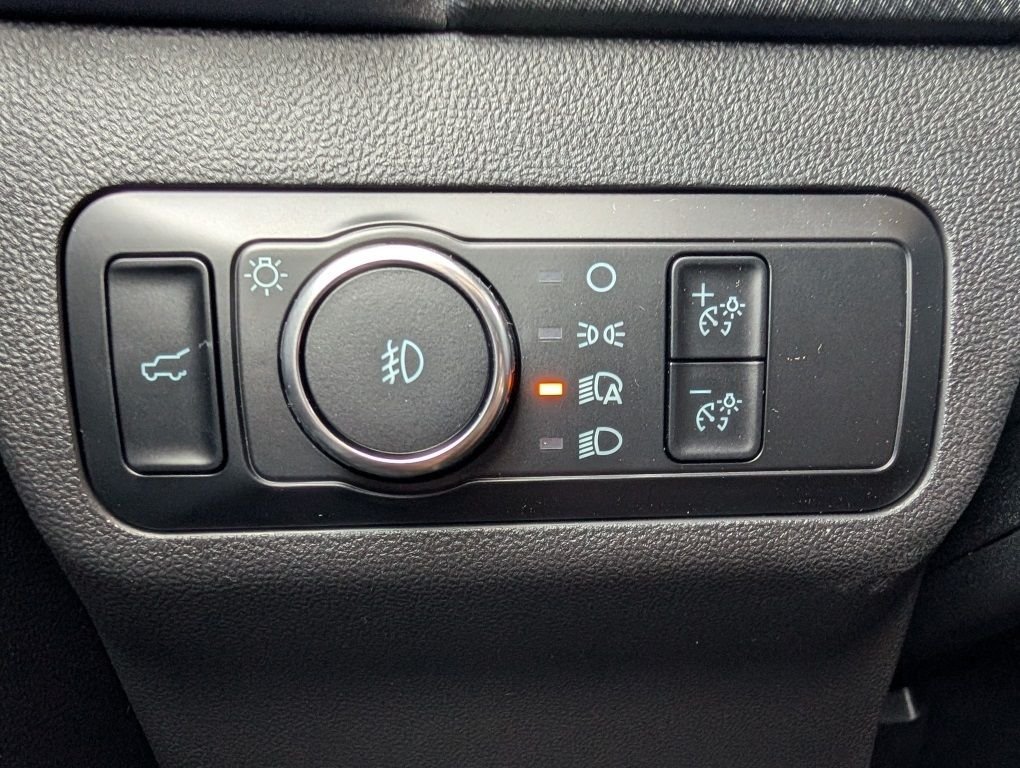 Used 2024 Gray Ford Badlands image 29