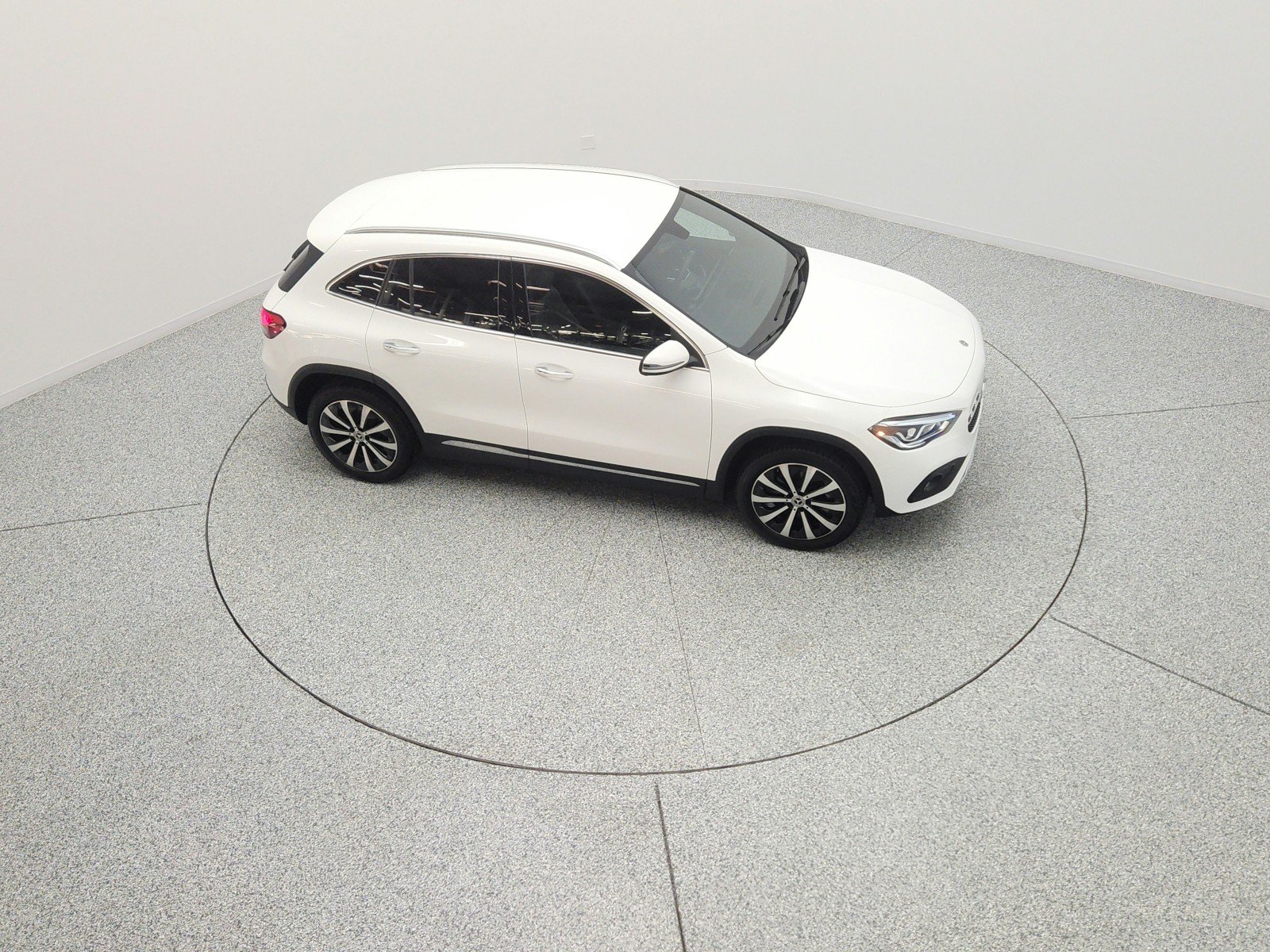 Used 2023 Polar White Mercedes-Benz GLA 250 SUV image 12