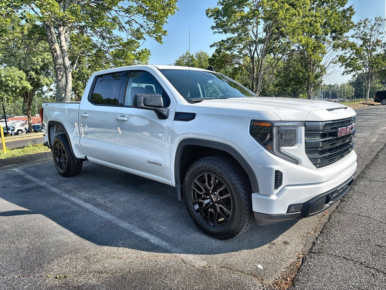 Used 2024 Summit White GMC Elevation image 2