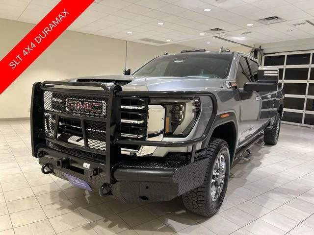 2024 GMC Sierra 4WD Crew Cab Standard Box SLT's photo