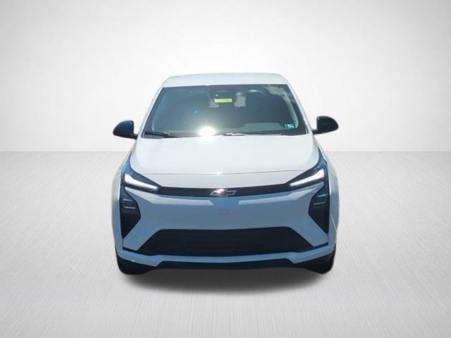 New 2027 Summit White Chevrolet LT image 5
