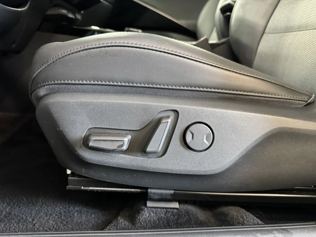 Used 2023 Green Kia Wind image 15