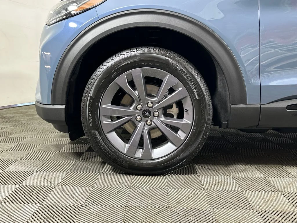New 2026 Vapor Blue Metallic Ford Active image 6