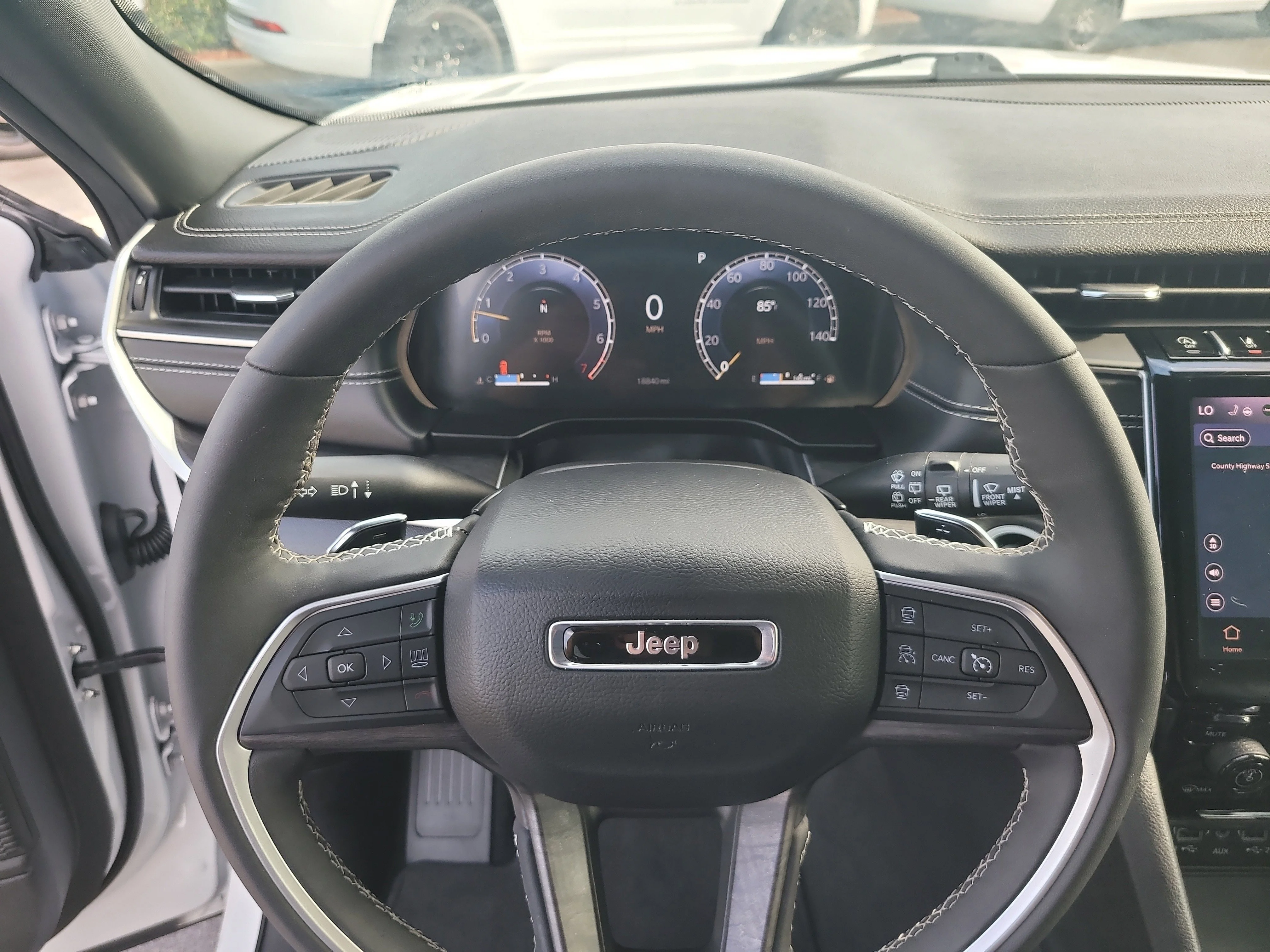 Used 2025 Bright White Clearcoat Jeep Limited image 29