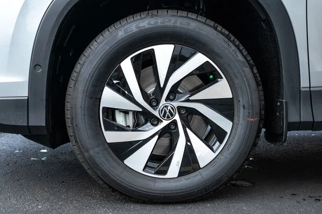 New 2025 Silver Volkswagen 2.0T S image 7
