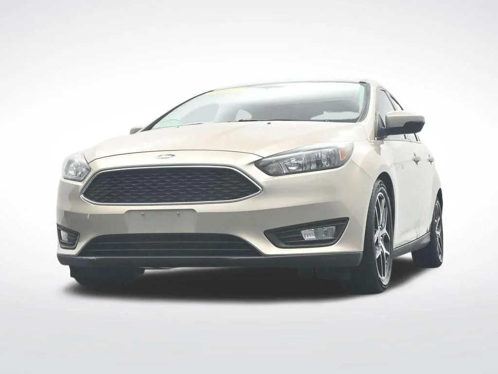 Used 2017 White Gold Metallic Ford SEL image 44