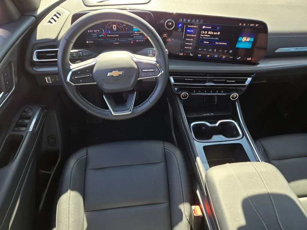 Used 2025 Radiant Red Tintcoat Chevrolet LT image 12