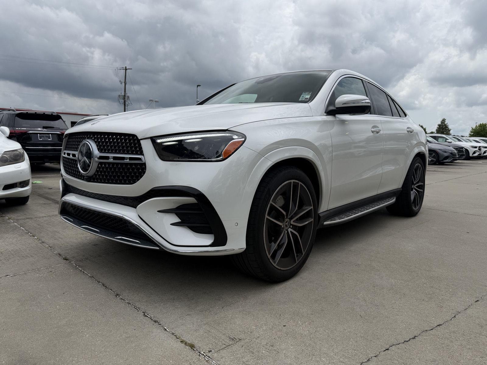 Certified Used 2025 MANUFAKTUR Moonlight White Metallic Mercedes-Benz GLE 450 image 3