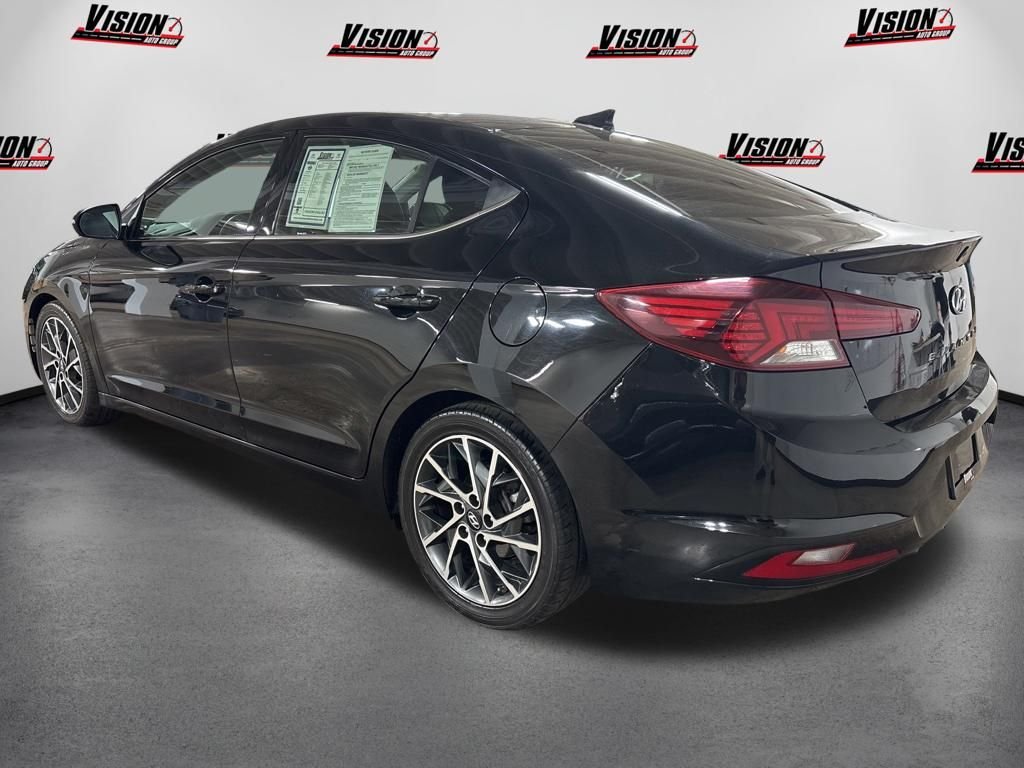 Used 2019 Black Hyundai Limited image 7