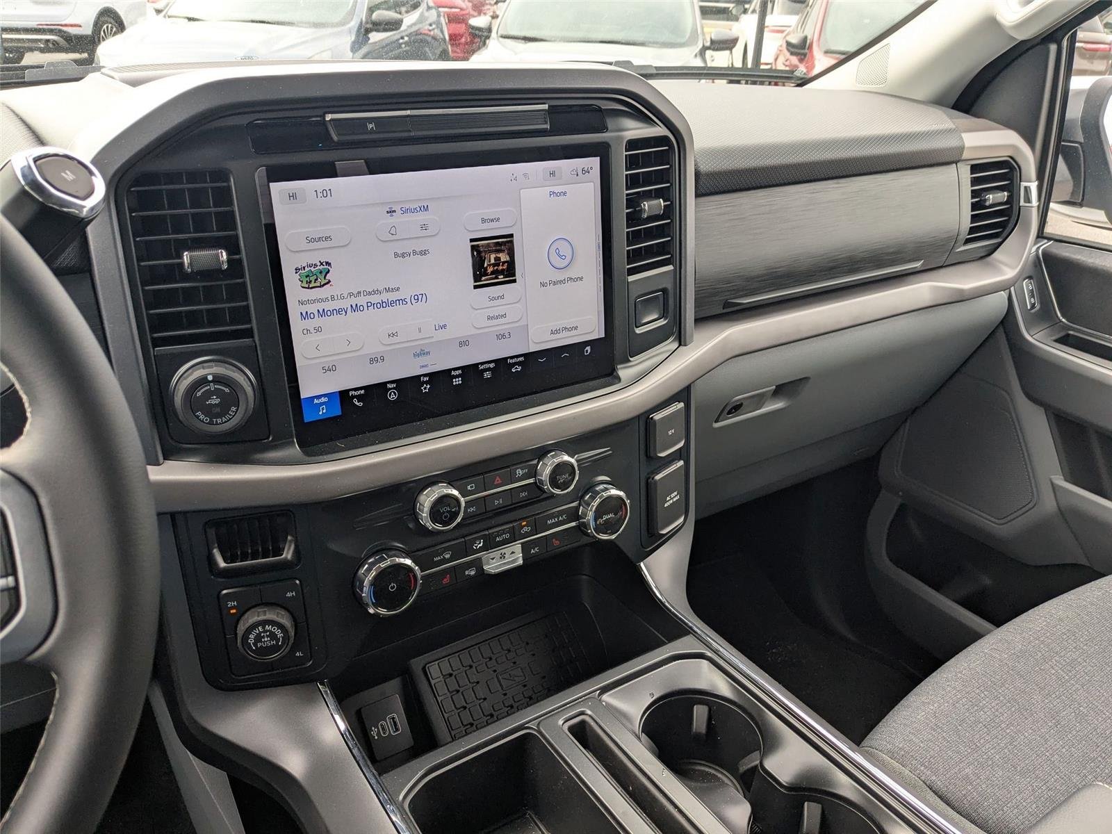 New 2025 Oxford White Ford XLT image 20