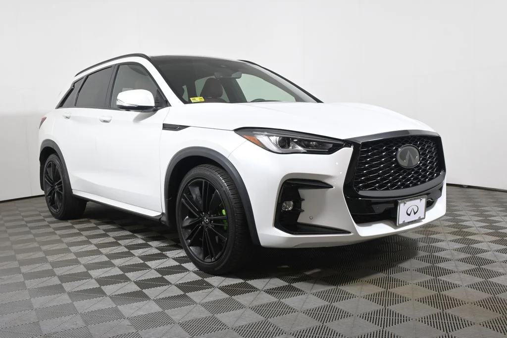 Certified Used 2023 White INFINITI SPORT image 9