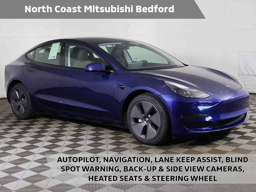 2023 Tesla Model 3 -'s photo