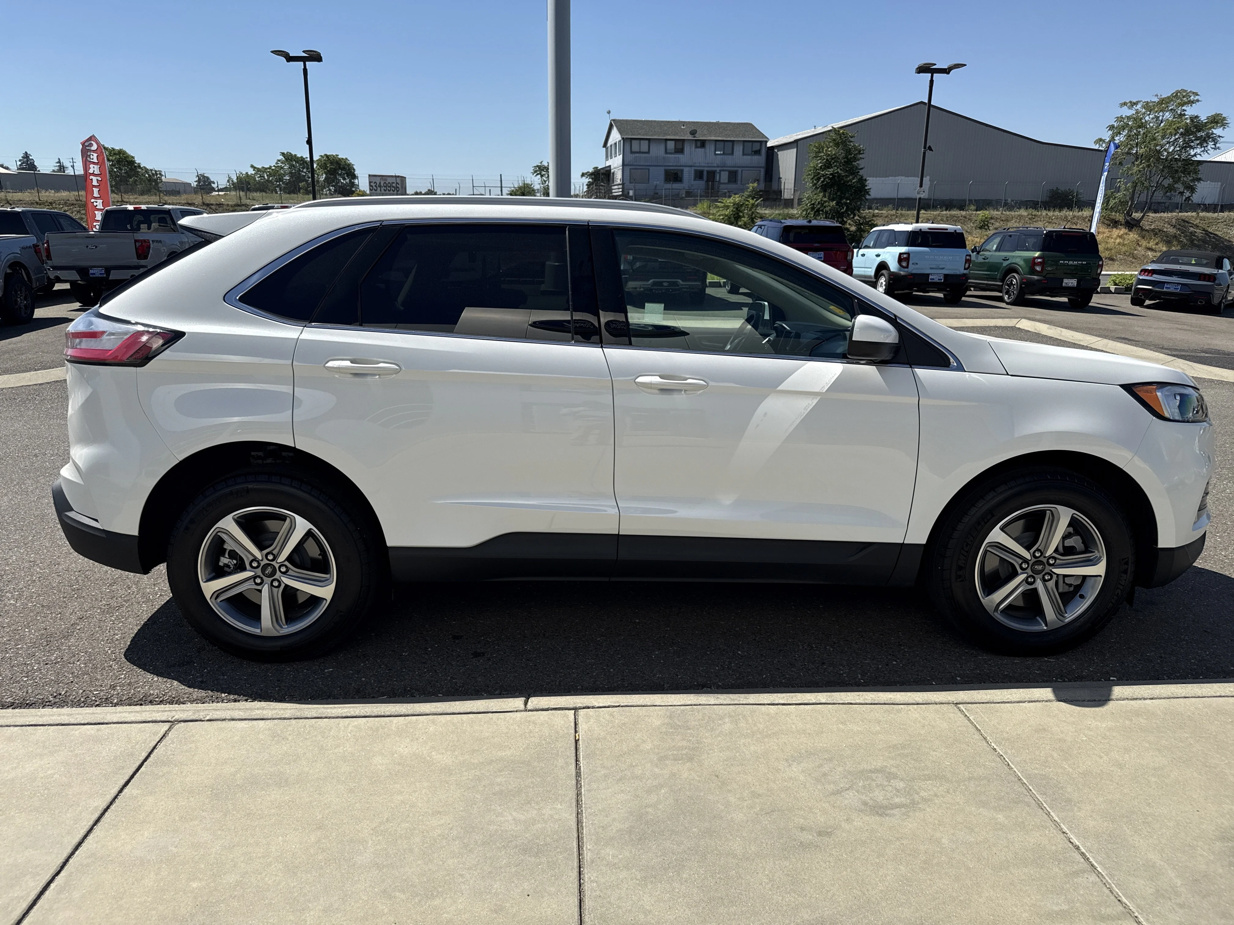Used 2024 Star White Metallic Tri-Coat Ford SEL image 6