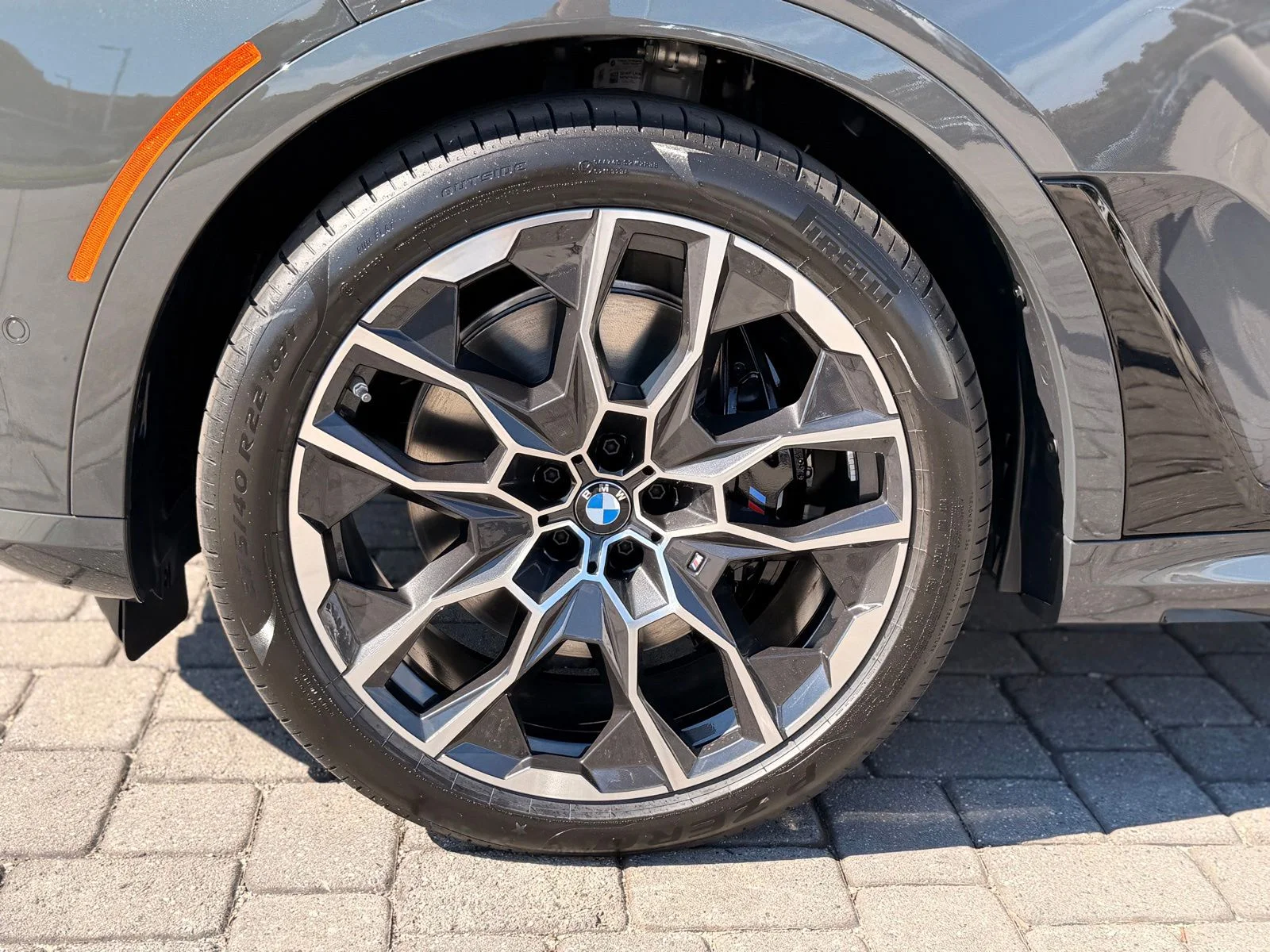 New 2027 Dravit Grey Metallic BMW xDrive40i image 13
