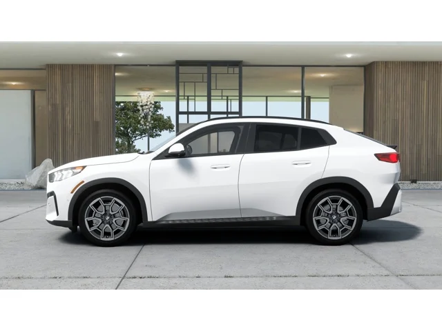 New 2026 Alpine White BMW xDrive28i image 4