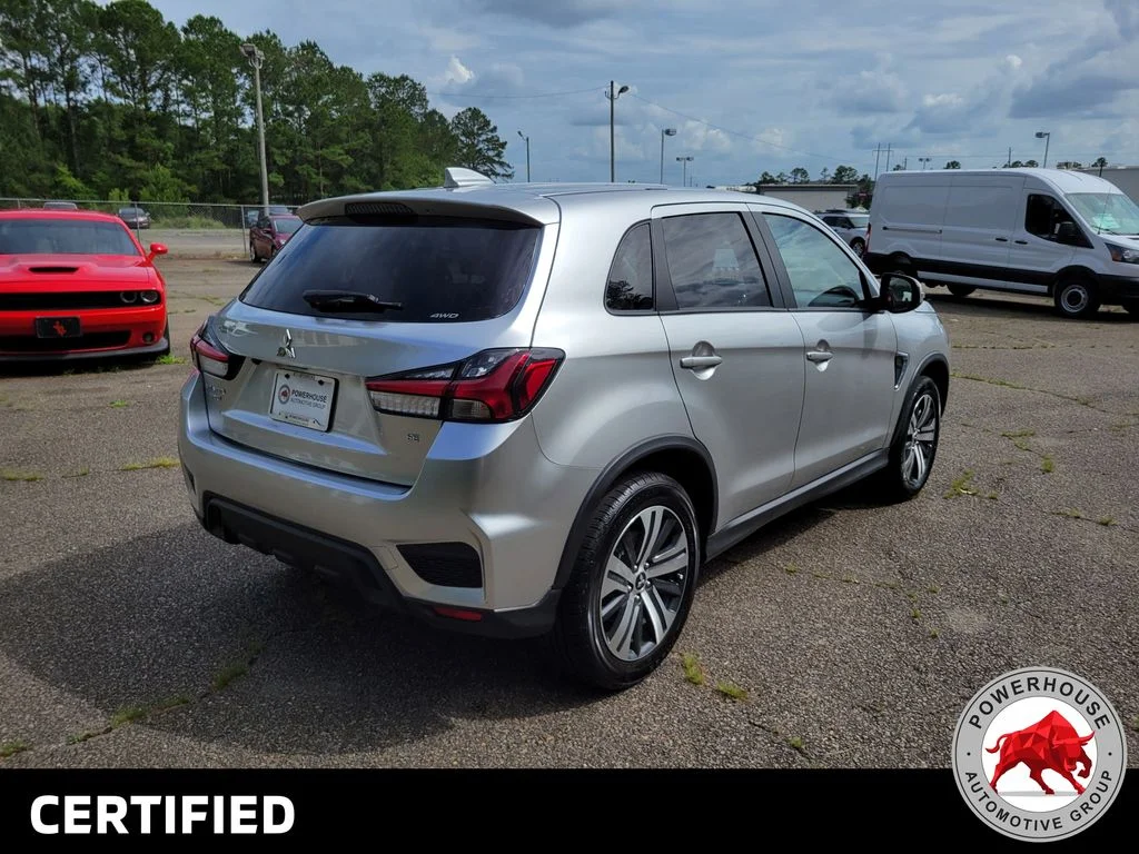 Used 2024  Mitsubishi  image 6